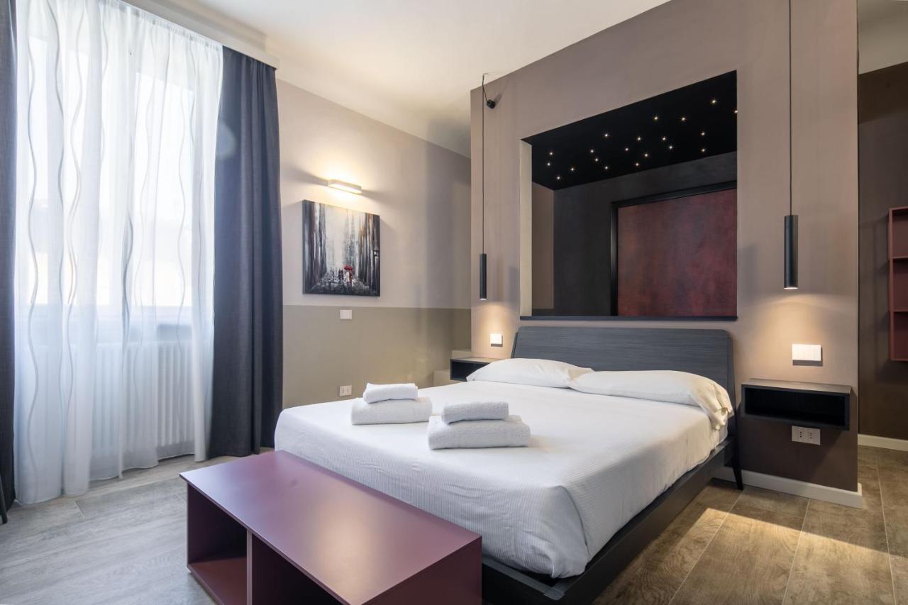 Apartment Magenta Luxury Florenz