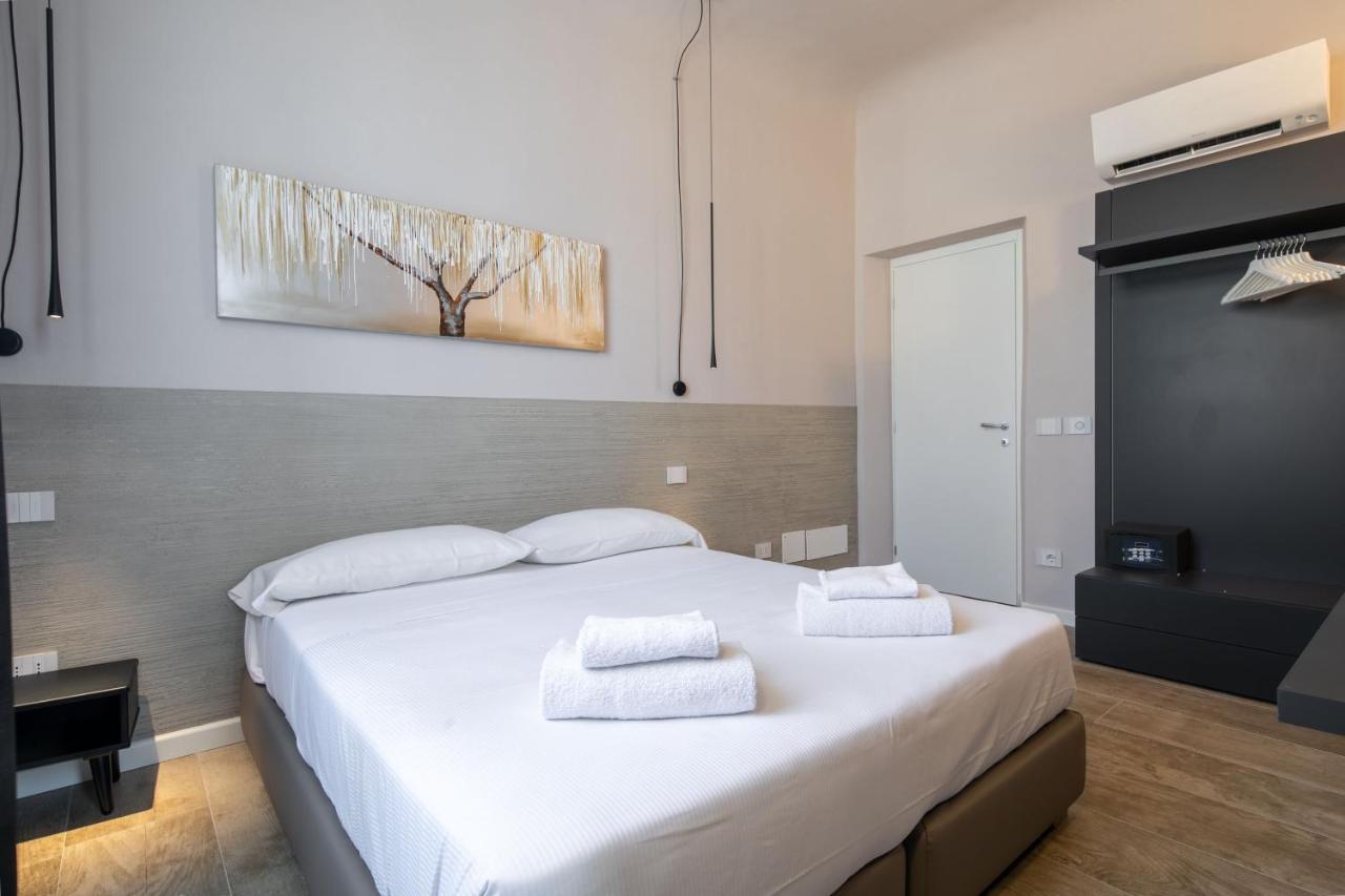 Apartment Magenta Luxury Florenz